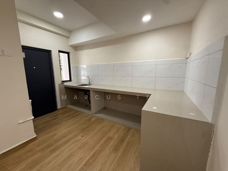 Rumah Teres 3 Tingkat untuk Dijual di Taman Tampoi Utama (Johor Bahru) - Marcus Tey - Kitchen - PropertyGuru.com.my