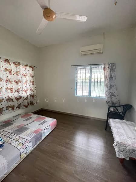 1-storey Terraced House for Sale in Taman Ungku Tun Aminah (Skudai) - Zoey Lee - Bedroom - PropertyGuru.com.my