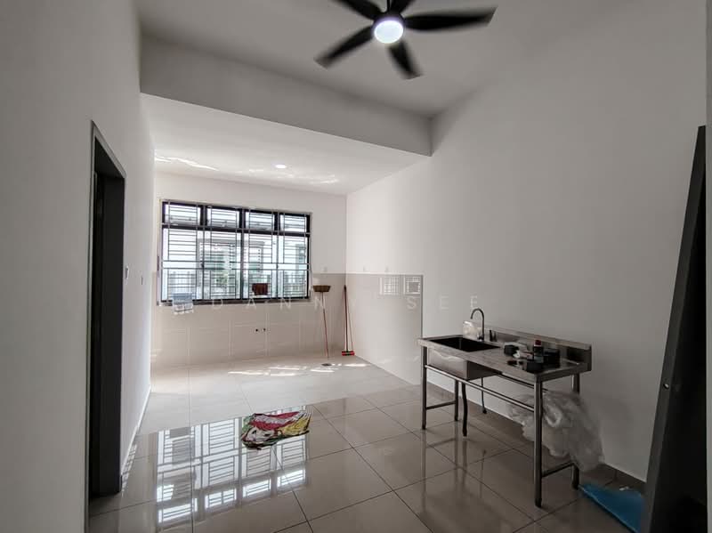 Terraced House for Rent in Bandar Putra (Kulai) - Danny See - Kitchen - PropertyGuru.com.my