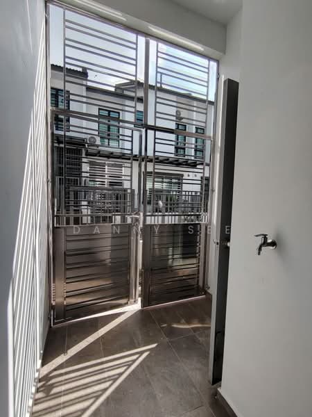 Terraced House for Rent in Bandar Putra (Kulai) - Danny See - Exterior - PropertyGuru.com.my