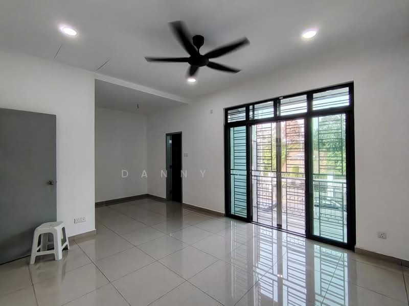 Terraced House for Rent in Bandar Putra (Kulai) - Danny See - Living Room - PropertyGuru.com.my