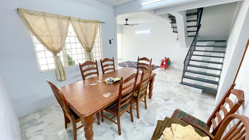 2-storey Terraced House for Sale in Taman Minang Ria (Cheras) - Azli Ibrahim - Dining Room - PropertyGuru.com.my