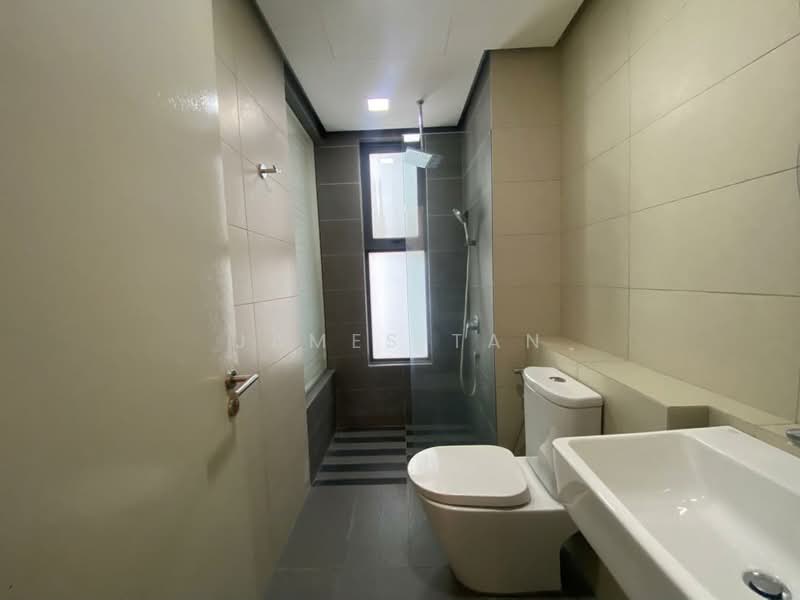 Servis Apartment untuk Disewa di Paloma @ Tropicana Metropark - James Tan - Bathroom - PropertyGuru.com.my