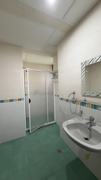 Condominium for Sale at Bayshore Condominium - Hazel Chan - Bathroom - PropertyGuru.com.my