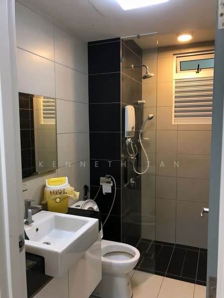 Servis Apartment untuk Disewa di Tropez Residences - Kenneth Tan - Bathroom - PropertyGuru.com.my