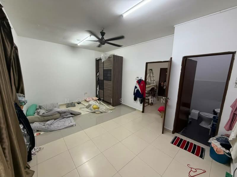 Rumah Teres 2-Tingkat untuk Dijual di Taman Scientex Senai (Senai) - Noctis Tan - Bedroom - PropertyGuru.com.my
