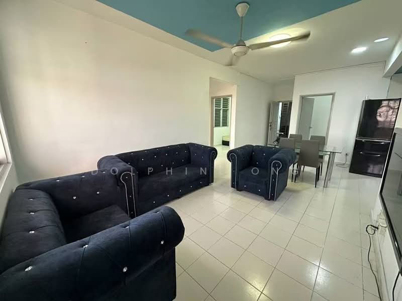 Pangsapuri untuk Disewa di Villa Krystal @ Bandar Selesa Jaya - Dolphine Ong - Living Room - PropertyGuru.com.my