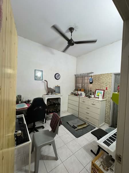 Rumah Teres untuk Dijual di Bandar Puteri Klang (Klang) - Justin Lim - Study - PropertyGuru.com.my