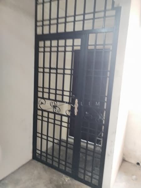 Flat for Rent at Flat Bukit Indah - John Lim - PropertyGuru.com.my