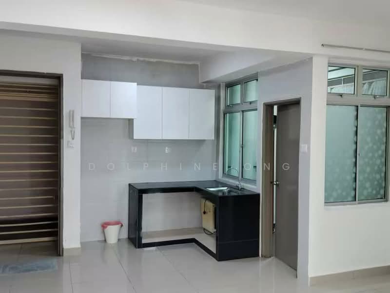 Service Residence for Rent at Larkin Heights - Dolphine Ong - Kitchen - PropertyGuru.com.my