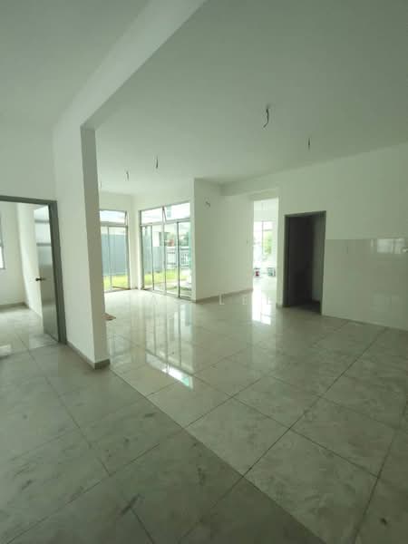 Semi-Detached House for Sale in Taman Mutiara Rini (Skudai) - Jaz Lee - PropertyGuru.com.my