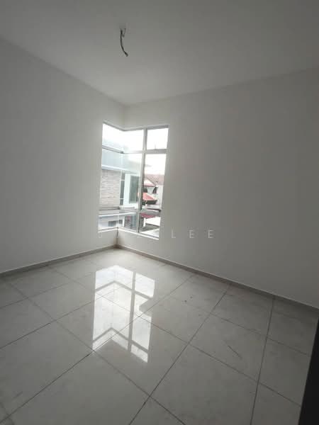 Semi-Detached House for Sale in Taman Mutiara Rini (Skudai) - Jaz Lee - PropertyGuru.com.my