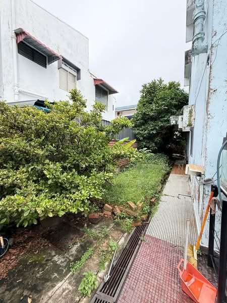 Rumah Berkembar untuk Dijual di Taman Pelangi (Johor Bahru) - Kayden Voon - Exterior - PropertyGuru.com.my