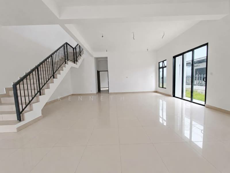 Cluster House for Sale in Johor Bahru (Johor) - Kenneth Tan - Living Room - PropertyGuru.com.my