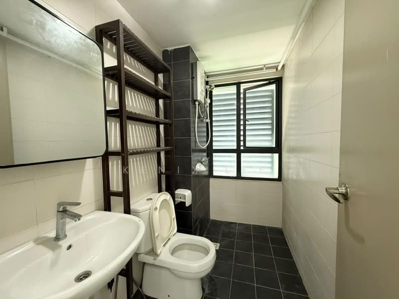 Service Residence for Sale at Subang Soho (One Soho) - Kenix Lee - Bathroom - PropertyGuru.com.my