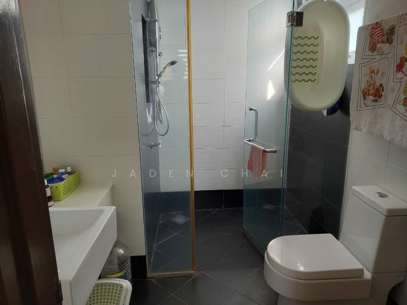 Servis Apartment untuk Dijual di Saville @ Melawati - Jaden Chai - Bathroom - PropertyGuru.com.my