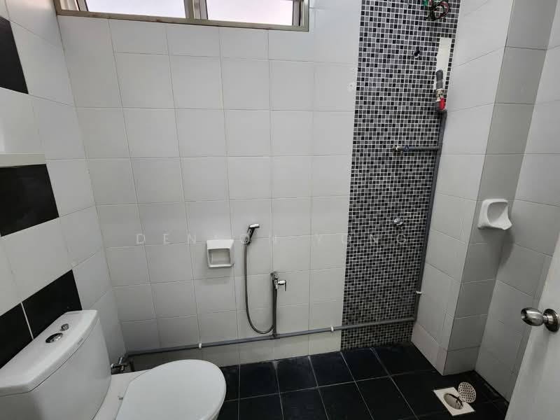 Rumah Teres 2 Tingkat untuk Disewa di Taman Pelangi Semenyih 2 (Semenyih) - Denson Yong - Bathroom - PropertyGuru.com.my
