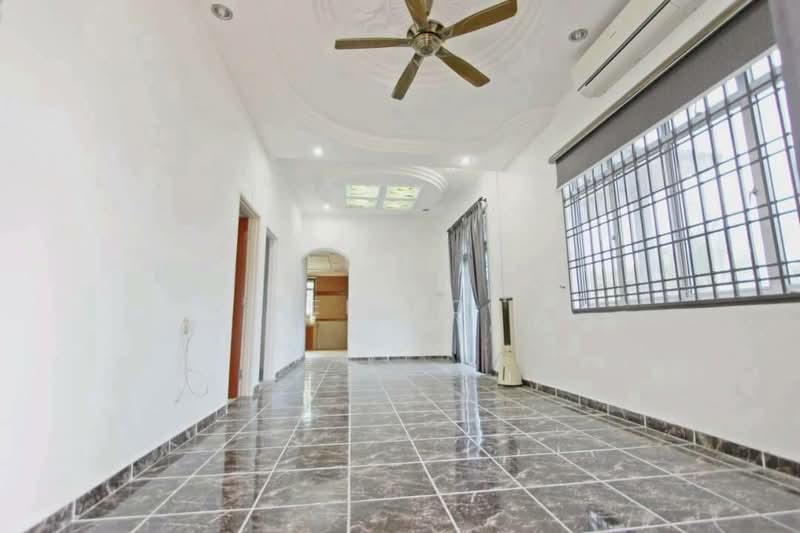 Rumah Teres 1-Tingkat untuk Dijual di Bandar Putra (Kulai) - Ken Kor - Interior - PropertyGuru.com.my