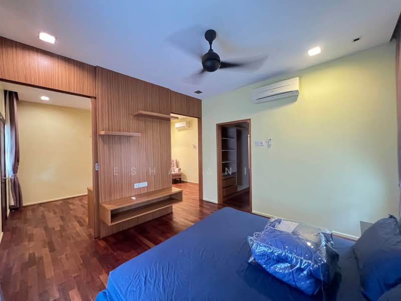 Bungalow for Sale in Bukit Gita Bayu (Seri Kembangan) - Esharani . - PropertyGuru.com.my