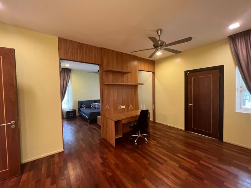 Bungalow for Sale in Bukit Gita Bayu (Seri Kembangan) - Esharani . - PropertyGuru.com.my