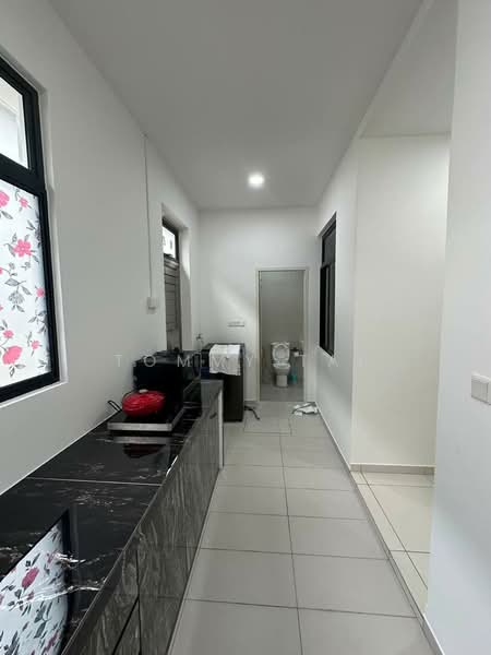 Rumah Teres 2 Tingkat untuk Disewa di Taman Desa Tebrau (Tebrau) - Tommy Tai - Kitchen - PropertyGuru.com.my