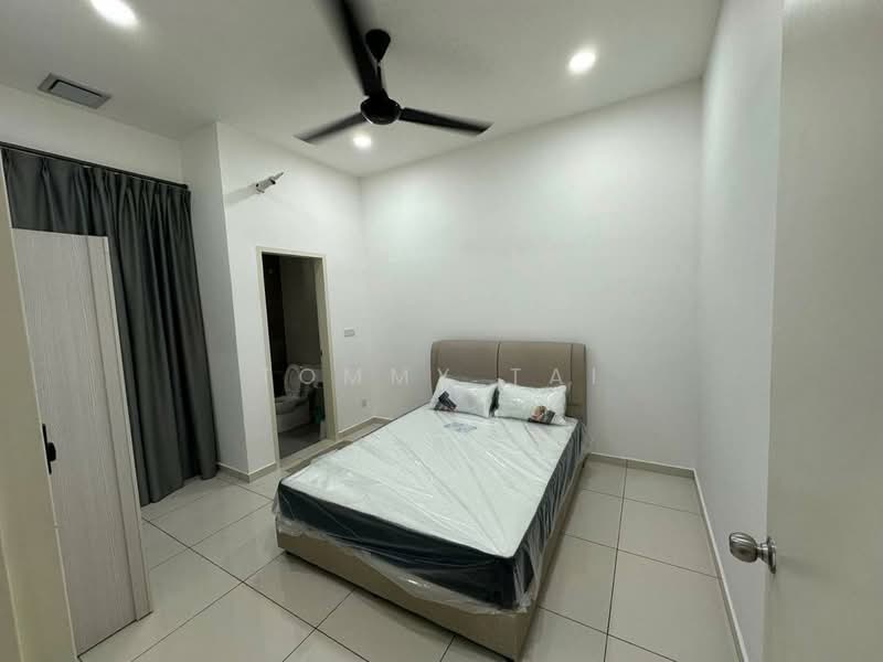 Rumah Teres 2 Tingkat untuk Disewa di Taman Desa Tebrau (Tebrau) - Tommy Tai - Bedroom - PropertyGuru.com.my
