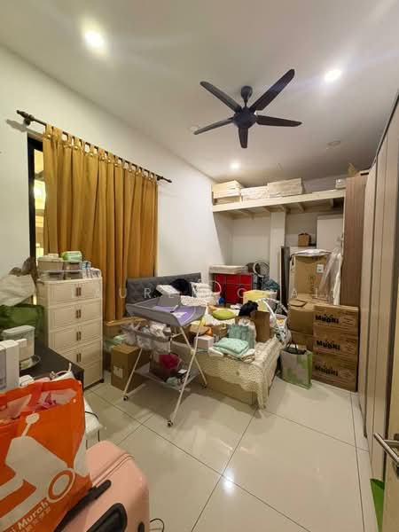 Rumah Berkembar untuk Dijual di Taman Iskandar (Johor Bahru) - Lauren Chai - Bedroom - PropertyGuru.com.my