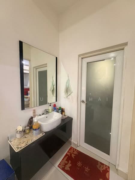 Rumah Berkembar untuk Dijual di Taman Iskandar (Johor Bahru) - Lauren Chai - Bathroom - PropertyGuru.com.my