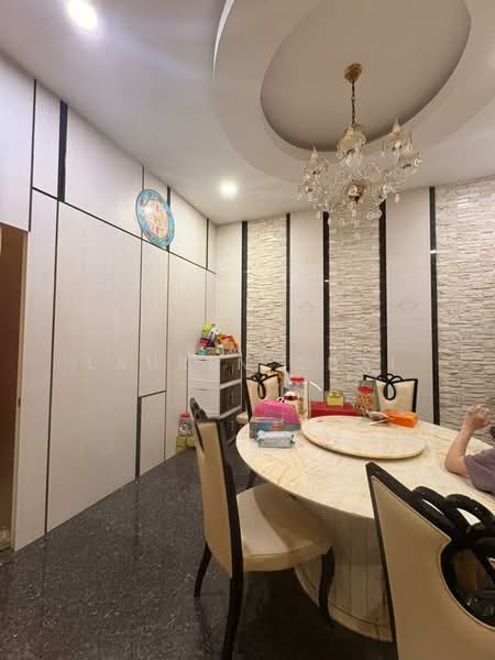 Rumah Berkembar untuk Dijual di Taman Iskandar (Johor Bahru) - Lauren Chai - Dining Room - PropertyGuru.com.my