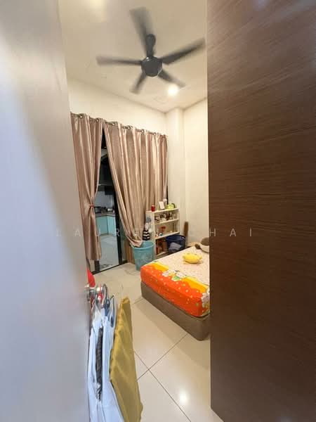 Rumah Berkembar untuk Dijual di Taman Iskandar (Johor Bahru) - Lauren Chai - Bedroom - PropertyGuru.com.my