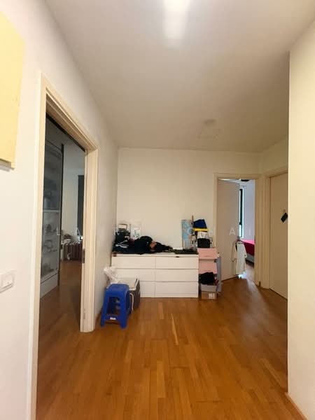 Rumah Berkembar untuk Dijual di Taman Iskandar (Johor Bahru) - Lauren Chai - Corridor - PropertyGuru.com.my