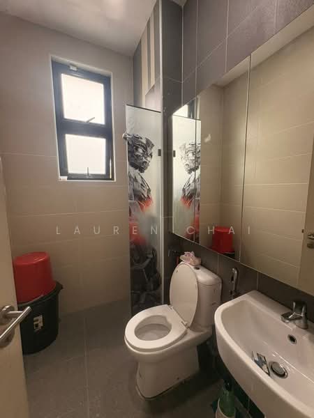 Rumah Berkembar untuk Dijual di Taman Iskandar (Johor Bahru) - Lauren Chai - Bathroom - PropertyGuru.com.my