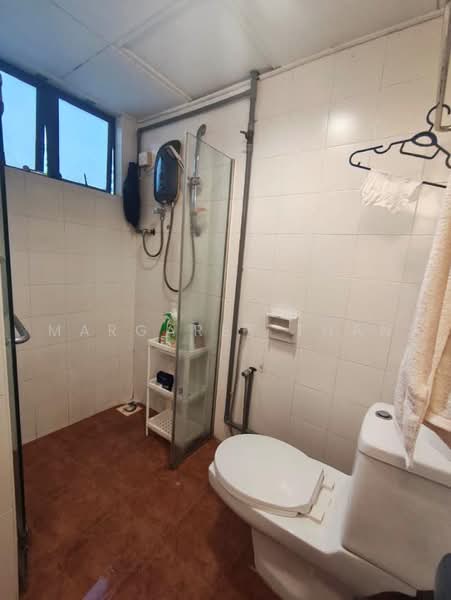Kondominium untuk Dijual di Prima 16 (Prima Sixteen) - Margaret Than - Bathroom - PropertyGuru.com.my
