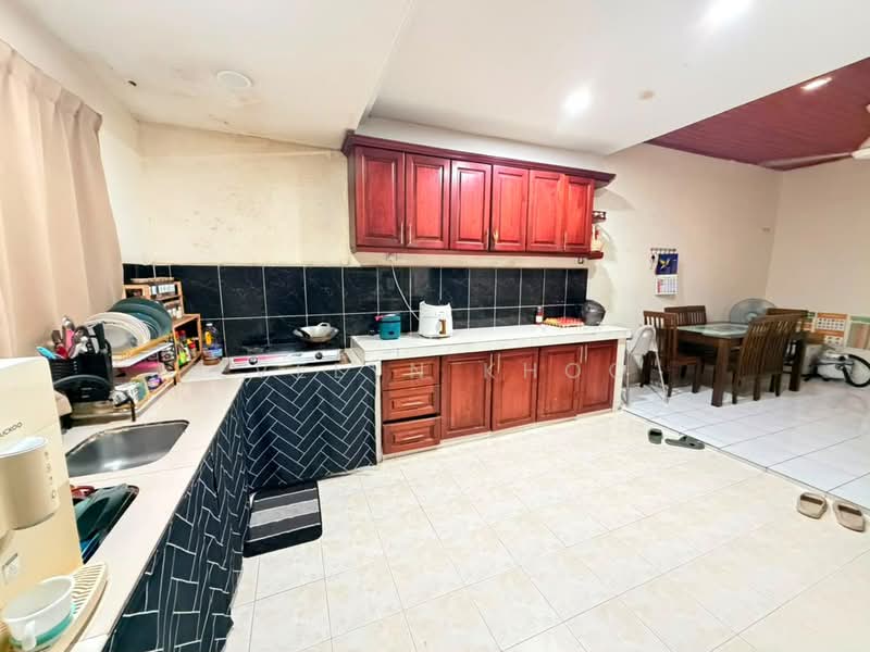 1-storey Terraced House for Sale in Taman Pelangi (Rawang) - Evelyn Khoo - Kitchen - PropertyGuru.com.my