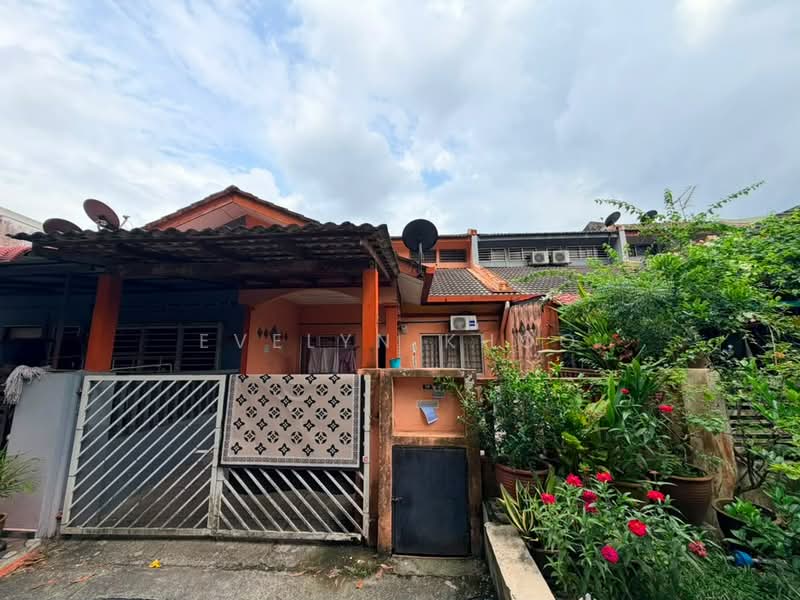 1-storey Terraced House for Sale in Taman Pelangi (Rawang) - Evelyn Khoo - Exterior - PropertyGuru.com.my