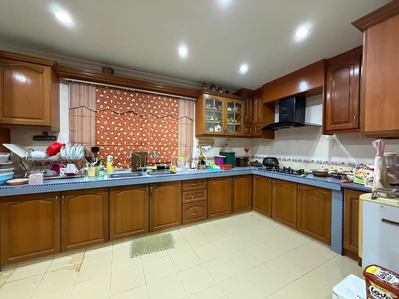 Rumah Teres 2 Tingkat untuk Dijual di Saujana Impian (Kajang) - Zuraidah Dan - Kitchen - PropertyGuru.com.my