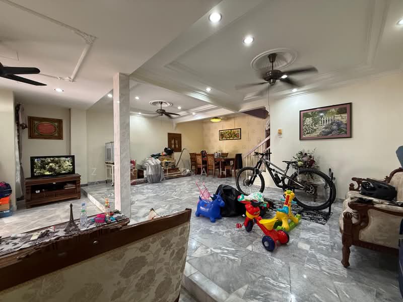 Rumah Teres 2 Tingkat untuk Dijual di Saujana Impian (Kajang) - Zuraidah Dan - Living Room - PropertyGuru.com.my