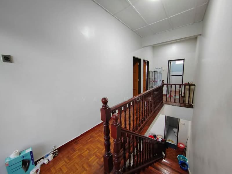 Rumah Teres 3 Tingkat untuk Dijual di Taman Seri Wangsa (Batu Berendam) - Ivan Goh - Corridor - PropertyGuru.com.my