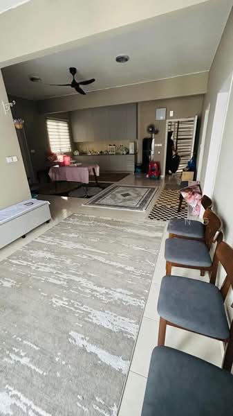 Kondominium untuk Disewa di Residensi Begonia - TOMMY CHIENG - Living Room - PropertyGuru.com.my