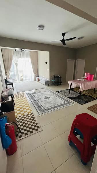 Kondominium untuk Disewa di Residensi Begonia - TOMMY CHIENG - Living Room - PropertyGuru.com.my