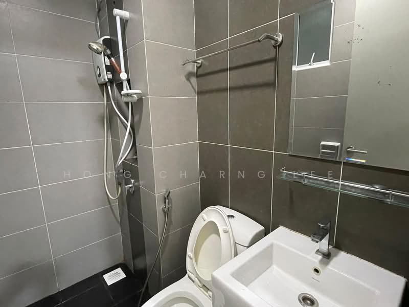 Service Residence for Rent at Skysuites @ Meldrum Hills - Hong Charng Lee - Bathroom - PropertyGuru.com.my