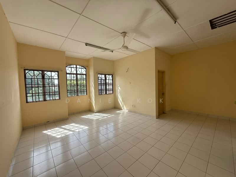 2-storey Terraced House for Sale in Bandar Puteri Klang (Klang) - Daniel Kok - Living Room - PropertyGuru.com.my