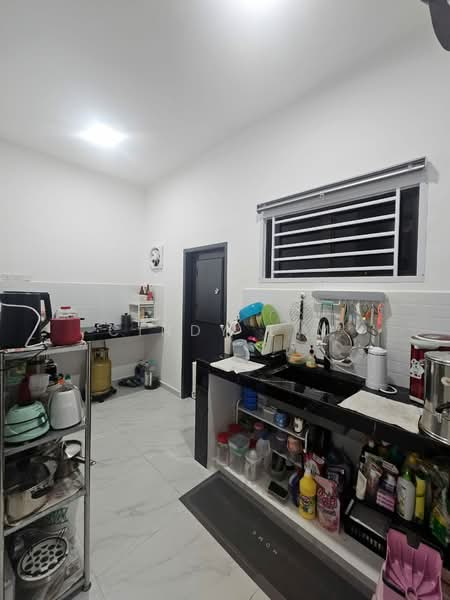 Rumah Teres 1 Tingkat untuk Dijual di Taman Sri Skudai (Skudai) - Cindy Lim - Kitchen - PropertyGuru.com.my