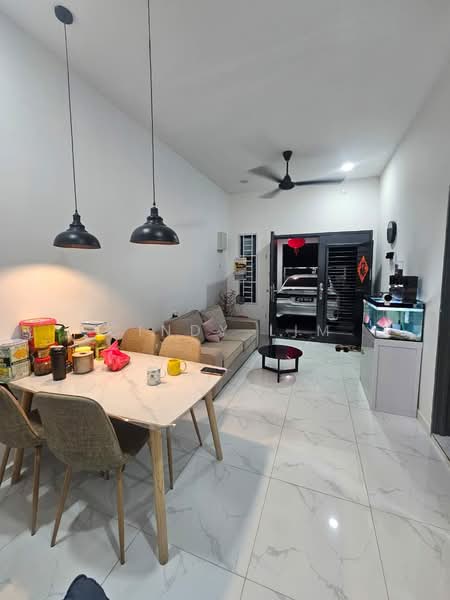 Rumah Teres 1 Tingkat untuk Dijual di Taman Sri Skudai (Skudai) - Cindy Lim - Living Room - PropertyGuru.com.my
