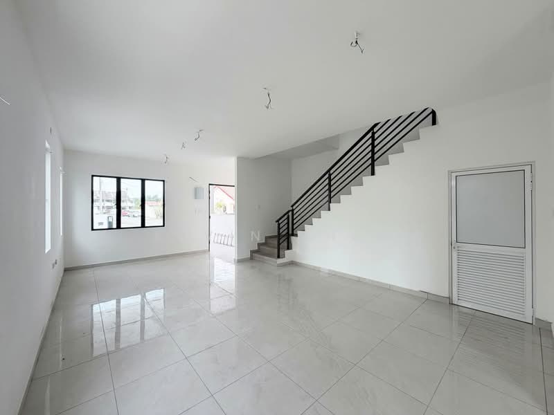 2-storey Terraced House for Sale in Kampar (Perak) - Kevin Chai - Living Room - PropertyGuru.com.my
