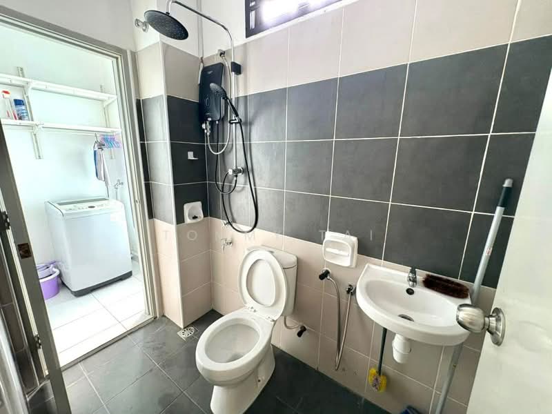 Rumah Teres 2 Tingkat untuk Dijual di Kempas Baru (Johor Bahru) - Tommy Tai - Bathroom - PropertyGuru.com.my