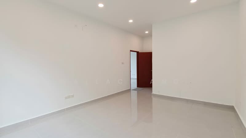 Semi-Detached House for Sale in Taman Austin Heights (Tebrau) - Wallace Ang - Interior - PropertyGuru.com.my