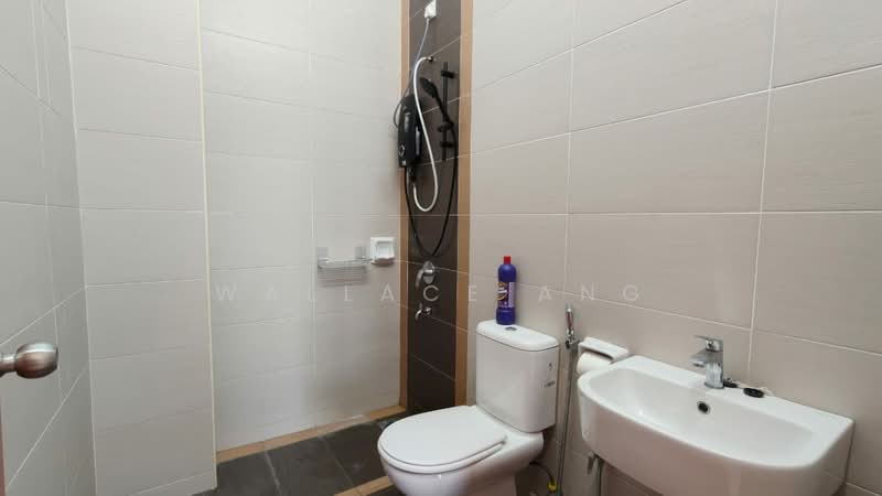 Semi-Detached House for Sale in Taman Austin Heights (Tebrau) - Wallace Ang - Bathroom - PropertyGuru.com.my