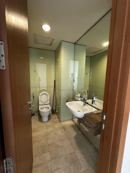 Servis Apartment untuk Dijual di Quadro Residences - Alvin Lai - Bathroom - PropertyGuru.com.my