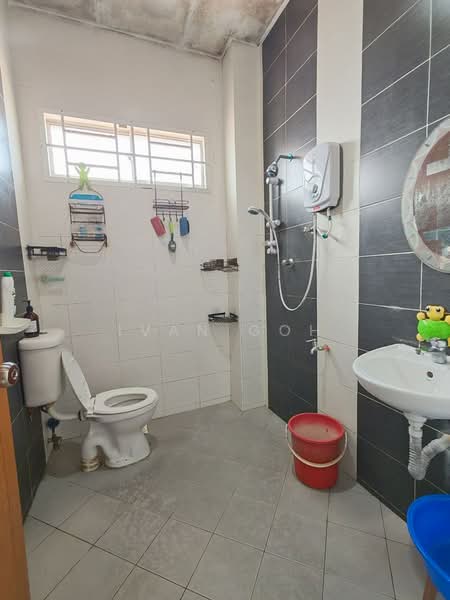 2-storey Terraced House for Sale in Taman Saujana Indah (Bukit Katil) - Ivan Goh - Bathroom - PropertyGuru.com.my